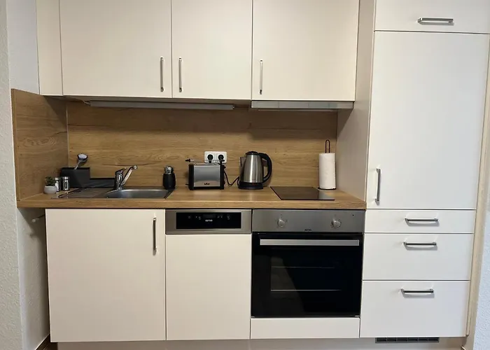 Charming Homes - Studio 11